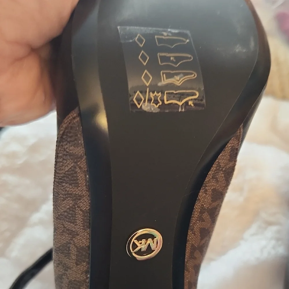 MICHAEL Michael Kors Black and Brown Peep-Toe Heels - Picture 2 of 5